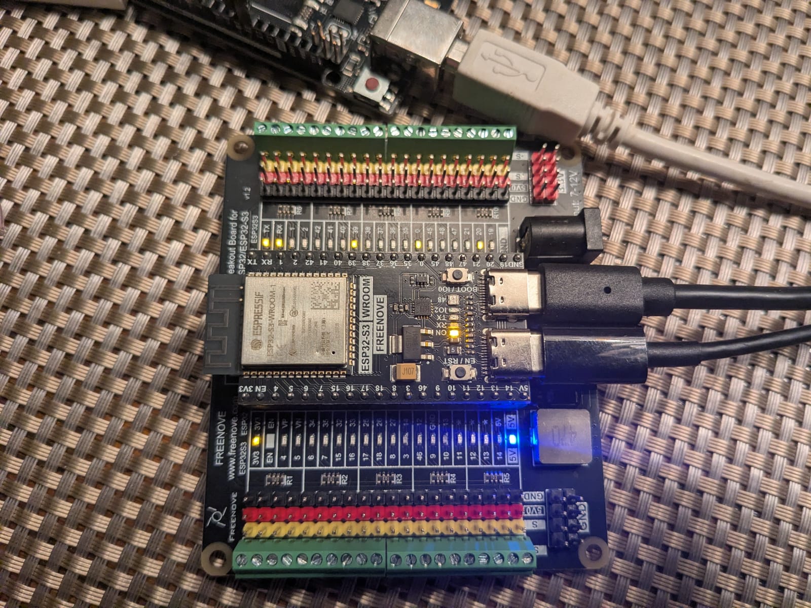 esp32S3.jpg