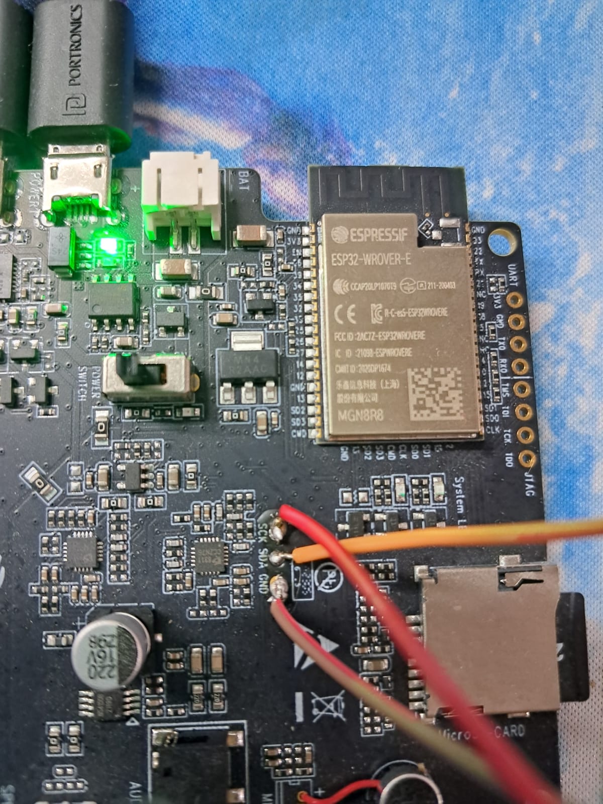 gold_pads_solder.jpeg